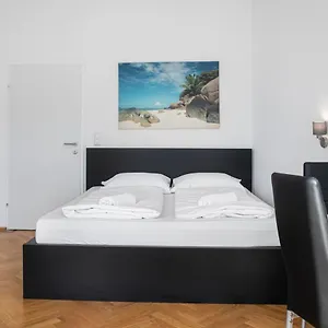 Apartamento Superb 7br Shared Apartment- Near Hauptbahnhof, Viena
